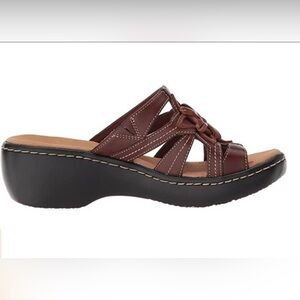 Clarks Women's Delana Venna Plataform Sandals